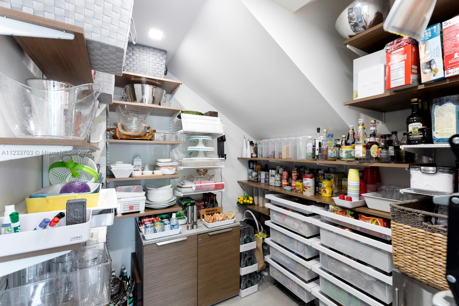 625 Curtiswood Drive Key Biscayne, FL 33149 - Photo 40 of 58