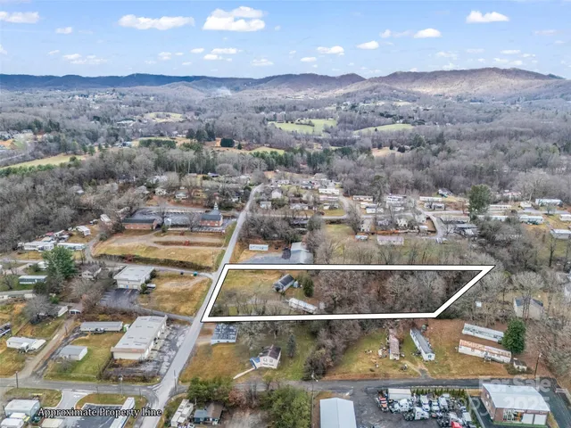 $389,000 | 120 Maple Ridge Road, Candler, NC 28715