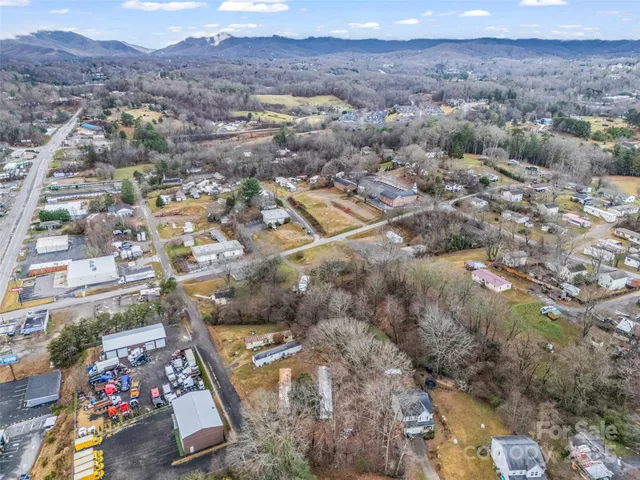 $389,000 | 120 Maple Ridge Road, Candler, NC 28715