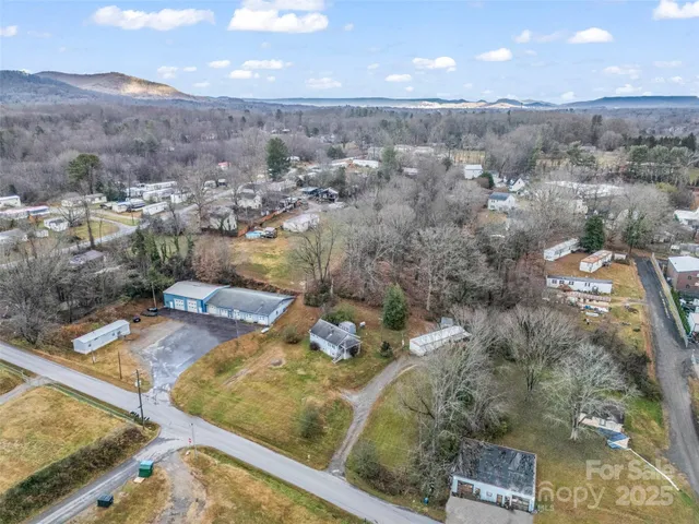 $389,000 | 120 Maple Ridge Road, Candler, NC 28715