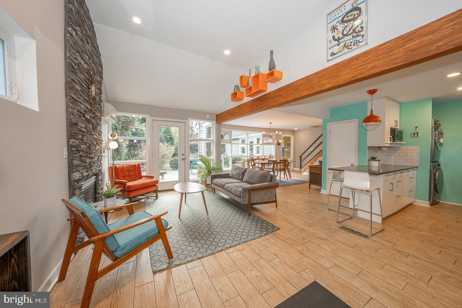 603 South Devon Avenue Wayne, PA 19087 - Photo 2 of 34 A welcoming Mid-Century Modern Gem