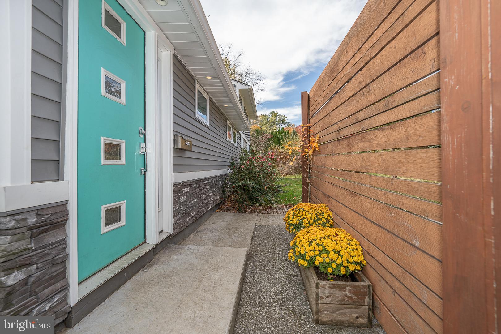 603 South Devon Avenue Wayne, PA 19087 - Photo 3 of 34 Front Door
