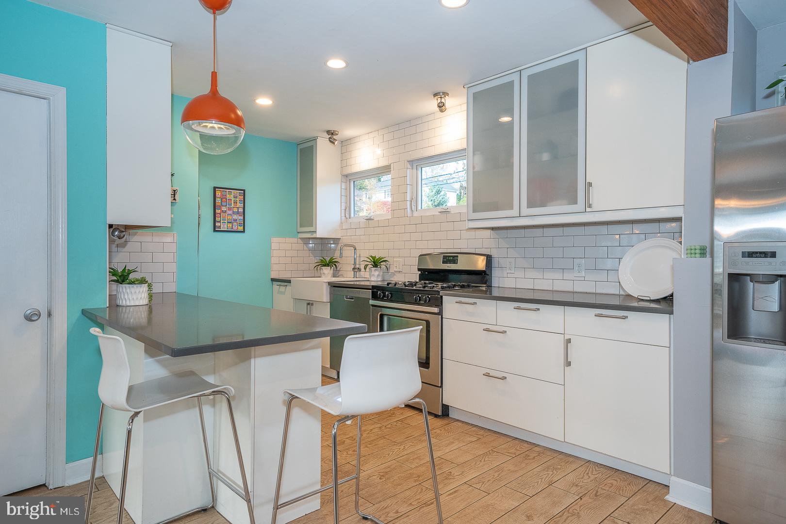 603 South Devon Avenue Wayne, PA 19087 - Photo 7 of 34 Open Kitchen makes it easy to entertain