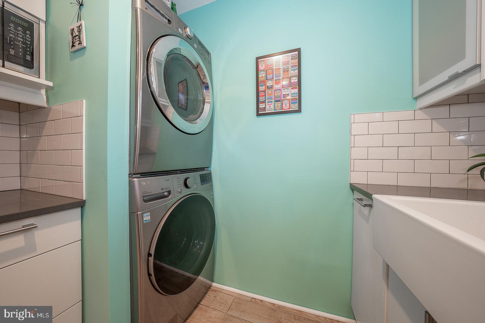 603 South Devon Avenue Wayne, PA 19087 - Photo 8 of 34 Convenient laundry location