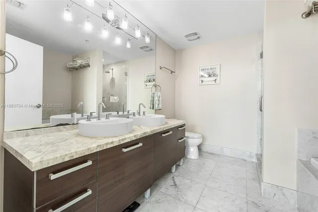 $4,600 | 244 Biscayne Boulevard, Unit 3609, Miami, FL 33132