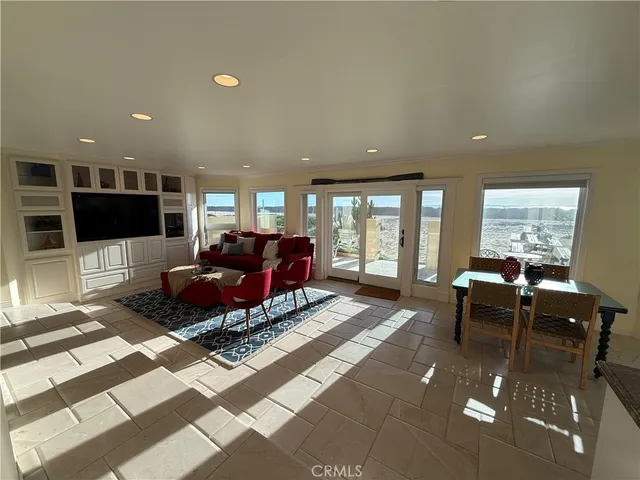 $14,500 | 72 Surfside Avenue, Unit A, Surfside, CA 90743