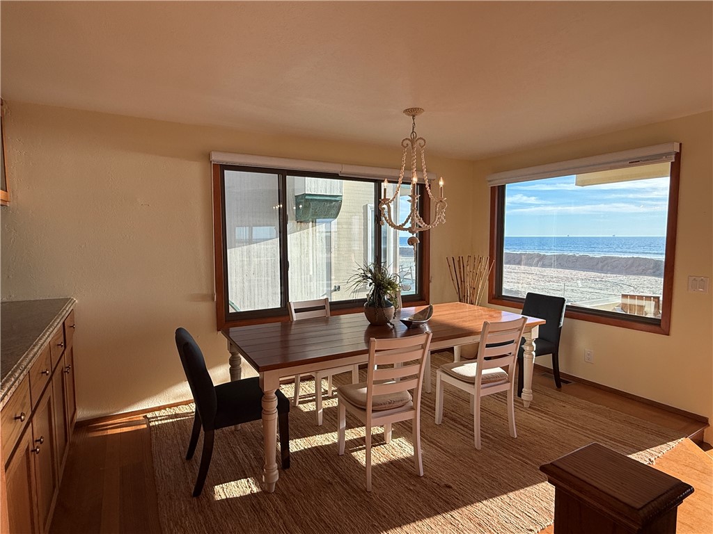 72 Surfside Avenue, Unit A Surfside, CA 90743 - Photo 17 of 51