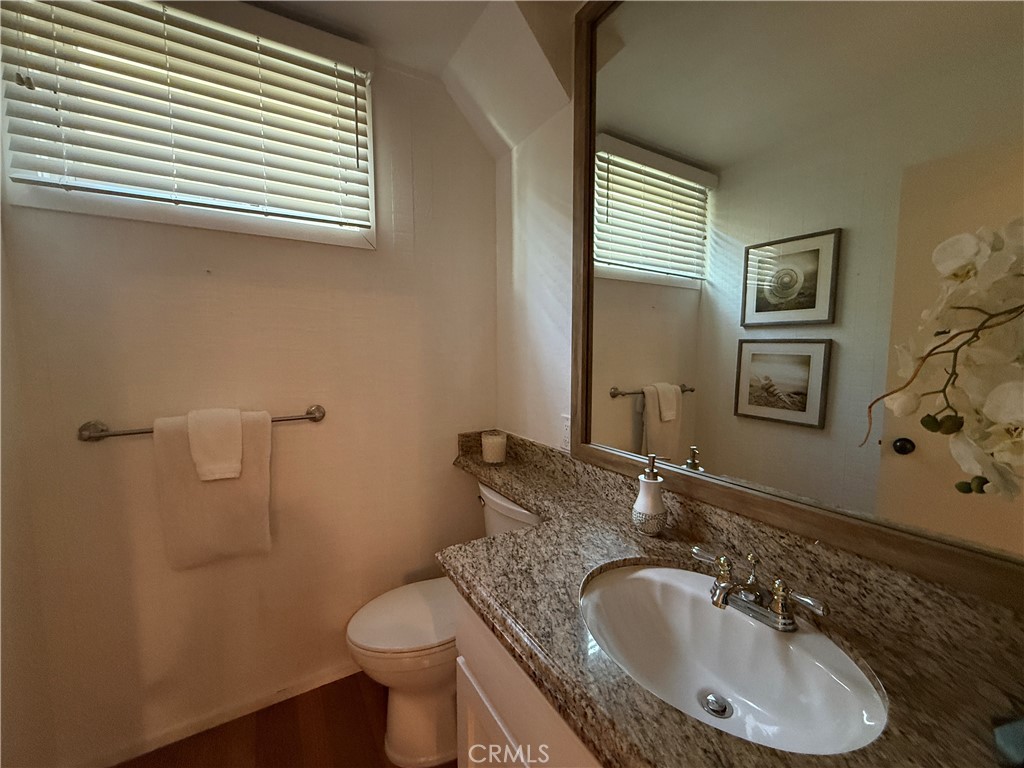 72 Surfside Avenue, Unit A Surfside, CA 90743 - Photo 27 of 51