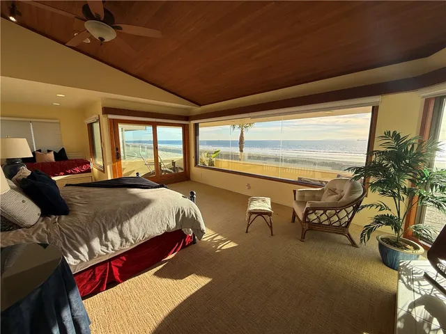 $14,500 | 72 Surfside Avenue, Unit A, Surfside, CA 90743