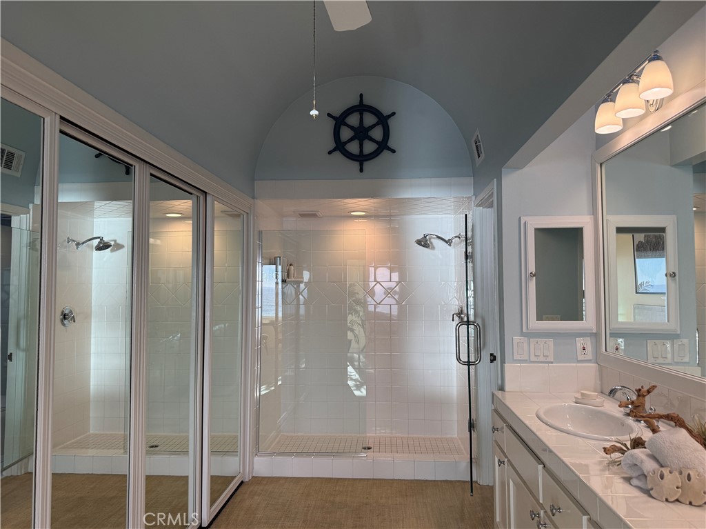 72 Surfside Avenue, Unit A Surfside, CA 90743 - Photo 34 of 51