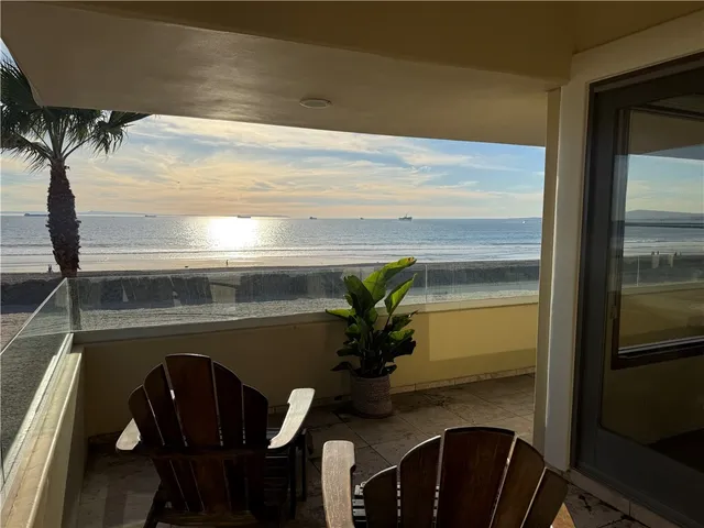 $14,500 | 72 Surfside Avenue, Unit A, Surfside, CA 90743