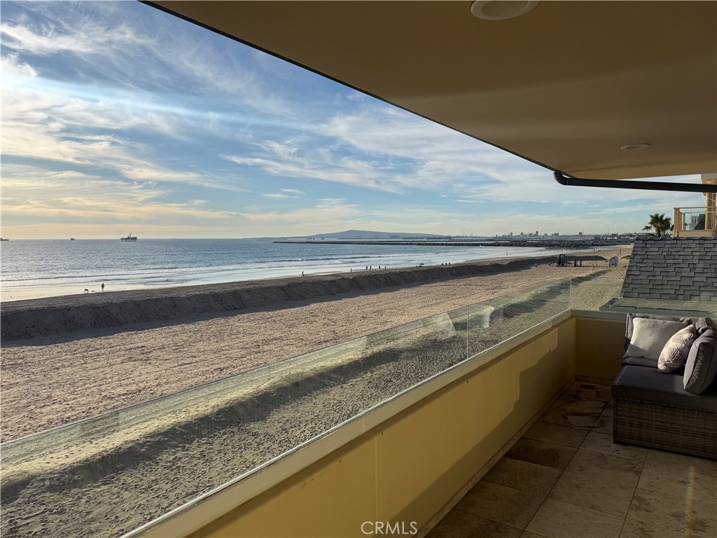 72 Surfside Avenue, Unit A Surfside, CA 90743 - Photo 38 of 51