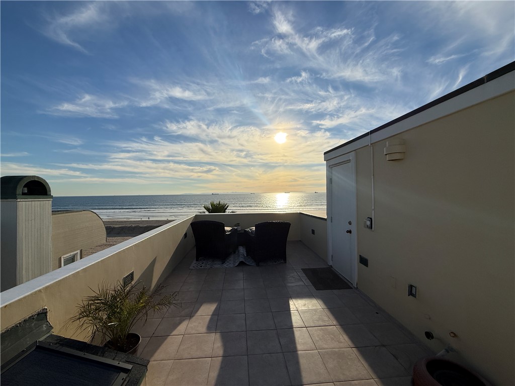 72 Surfside Avenue, Unit A Surfside, CA 90743 - Photo 44 of 51