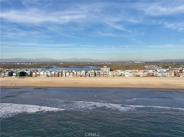 $14,500 | 72 Surfside Avenue, Unit A, Surfside, CA 90743