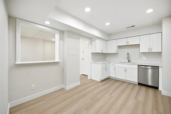 $3,500 | 5200 Keller Springs Road, Unit 313, Dallas, TX 75248