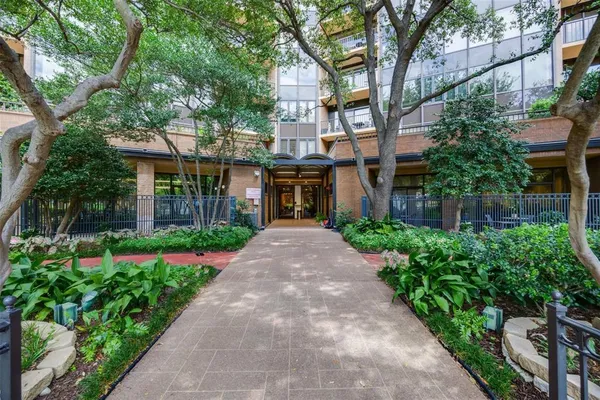 a view of outdoor space