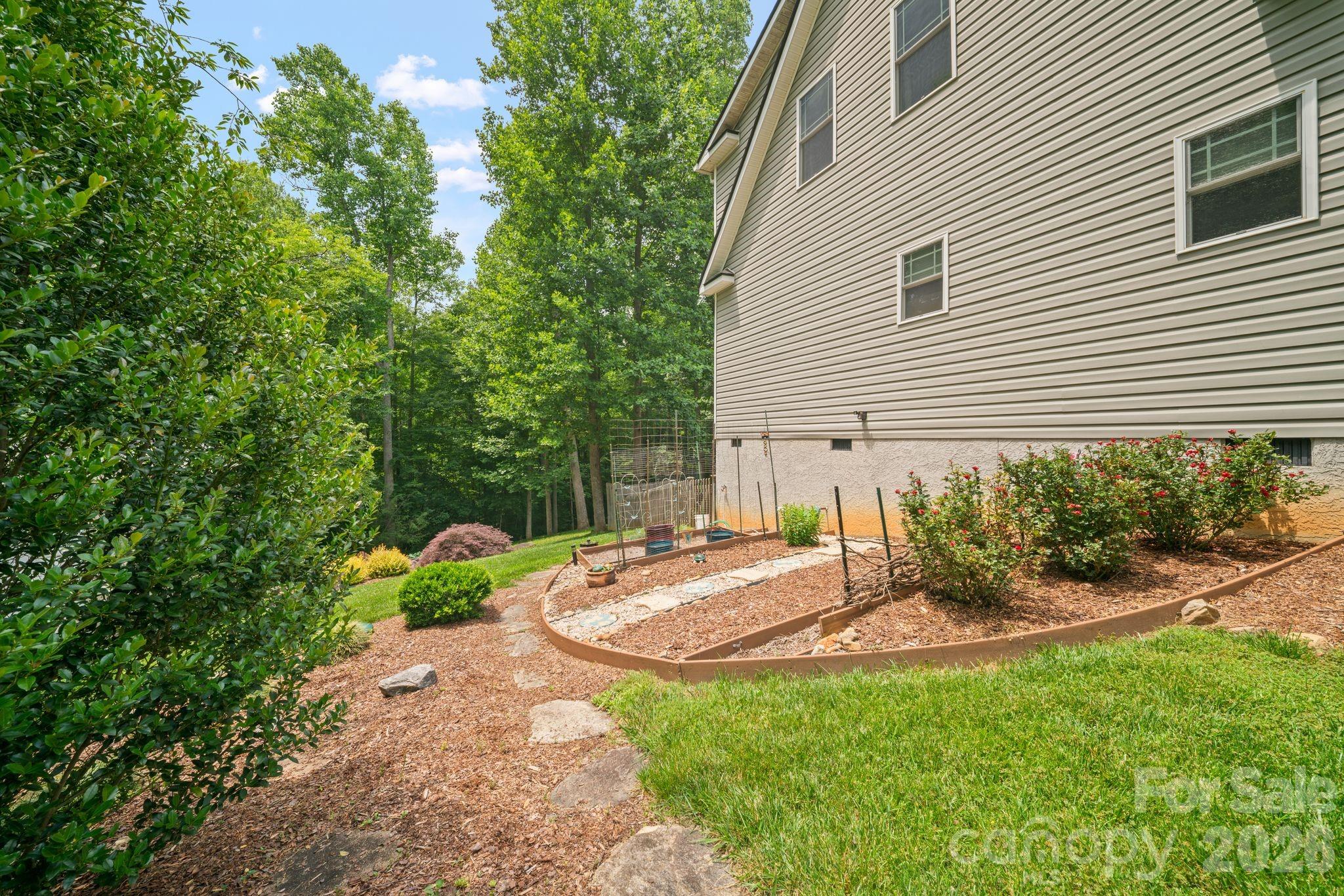 813 Beech Tree Place Hendersonville, NC 28792 - Photo 35 of 41