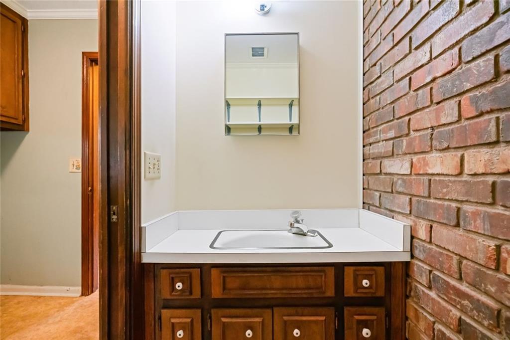 260 Burdette Road Northwest Sandy Springs, GA 30327 - Photo 46 of 59 Gallery Image 46