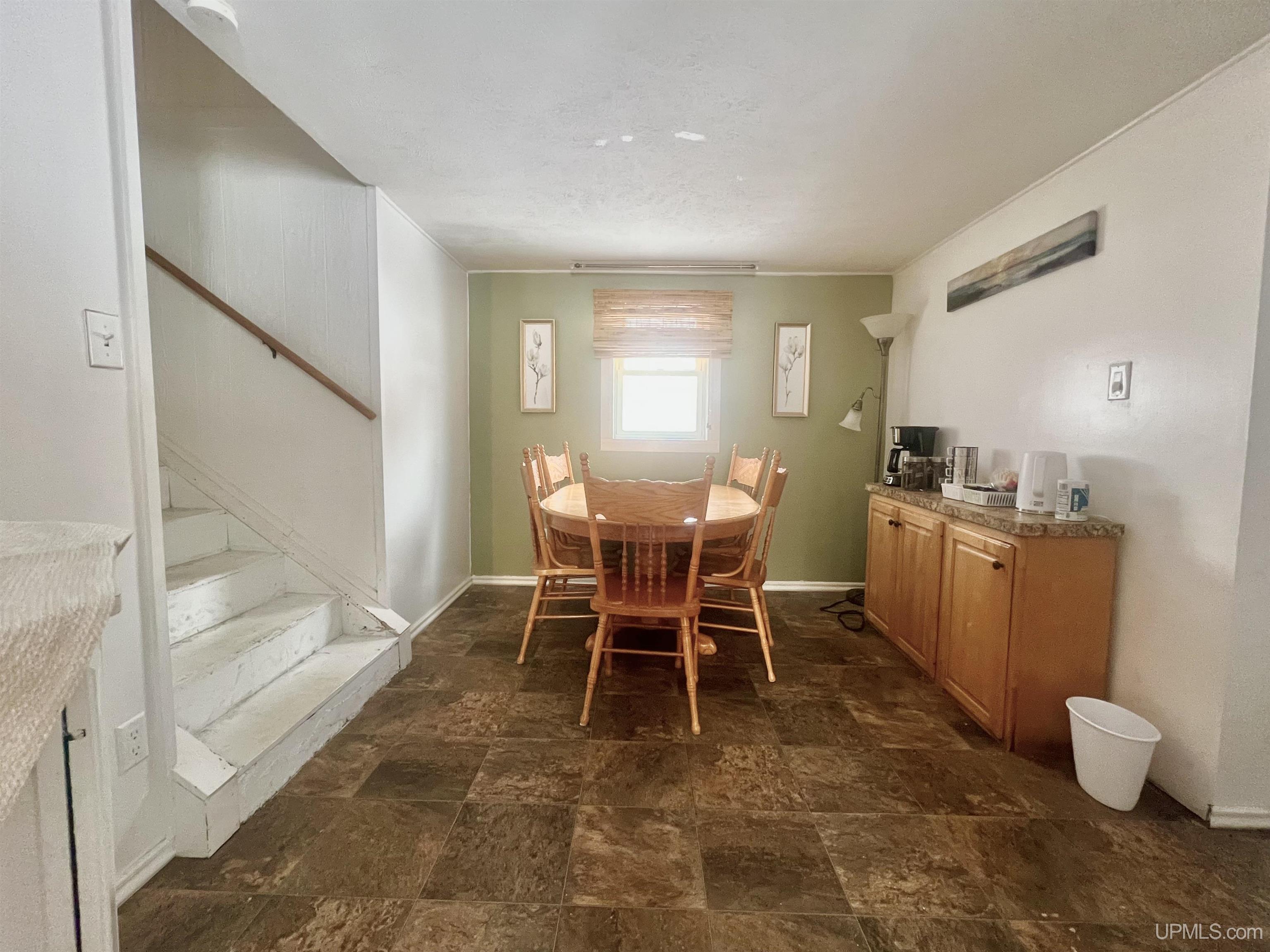 4237 M Road Escanaba, MI 49829 - Photo 5 of 18