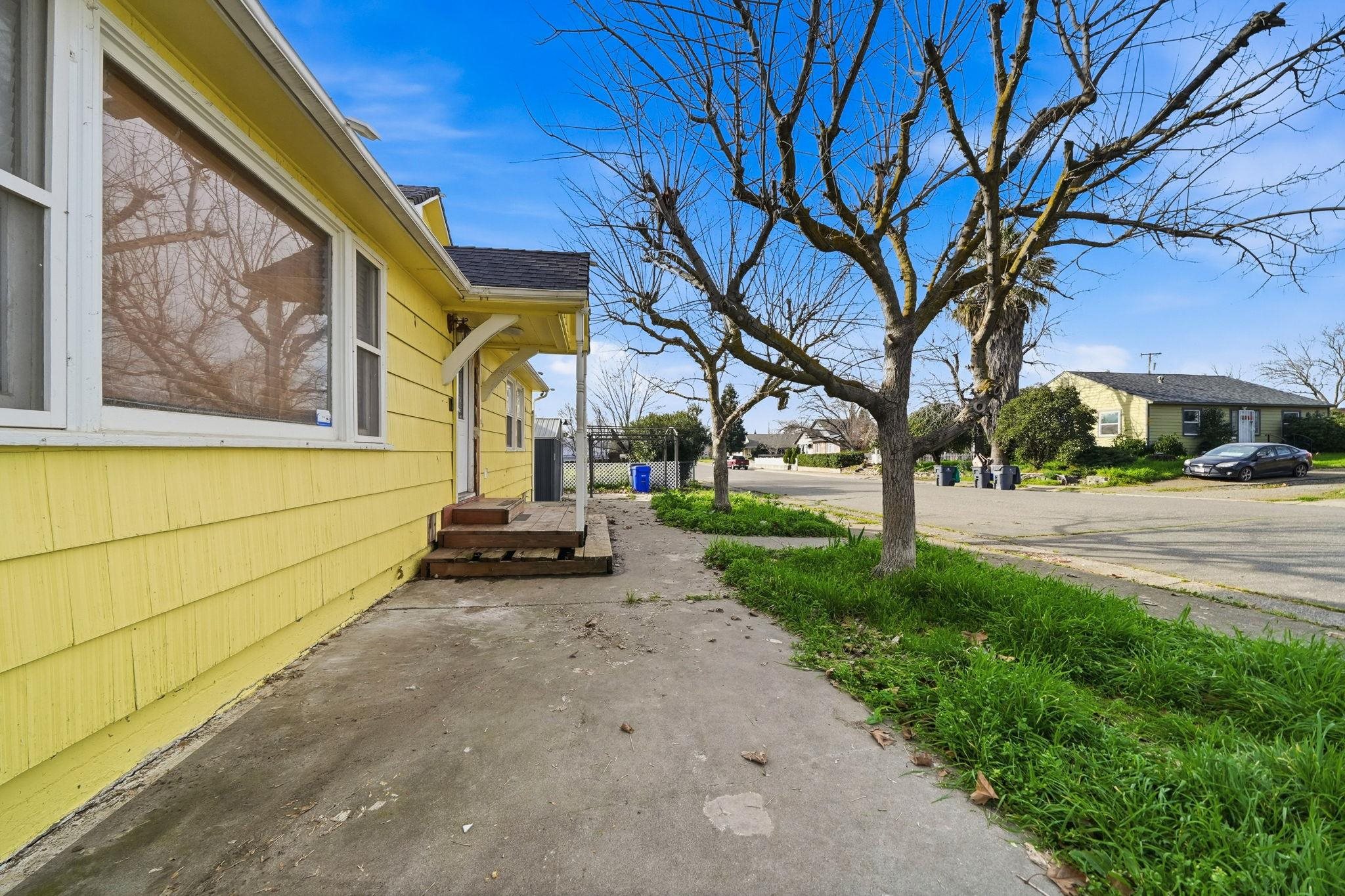 1707 Luning Street Red Bluff, CA 96080 - Photo 5 of 28 Gallery Image 5
