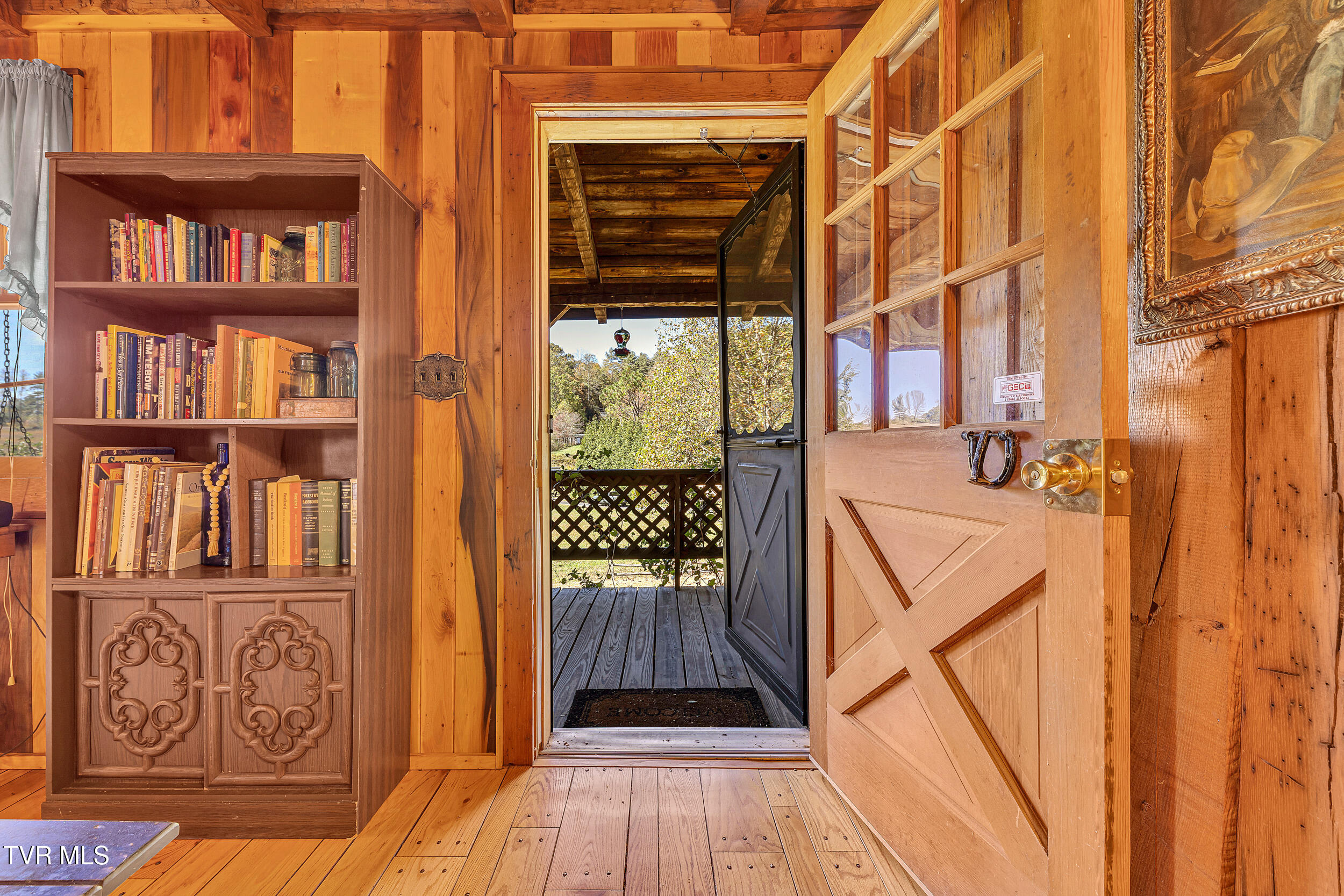 4379 Pine Orchard Road Butler, TN 37640 - Photo 16 of 57 5_25