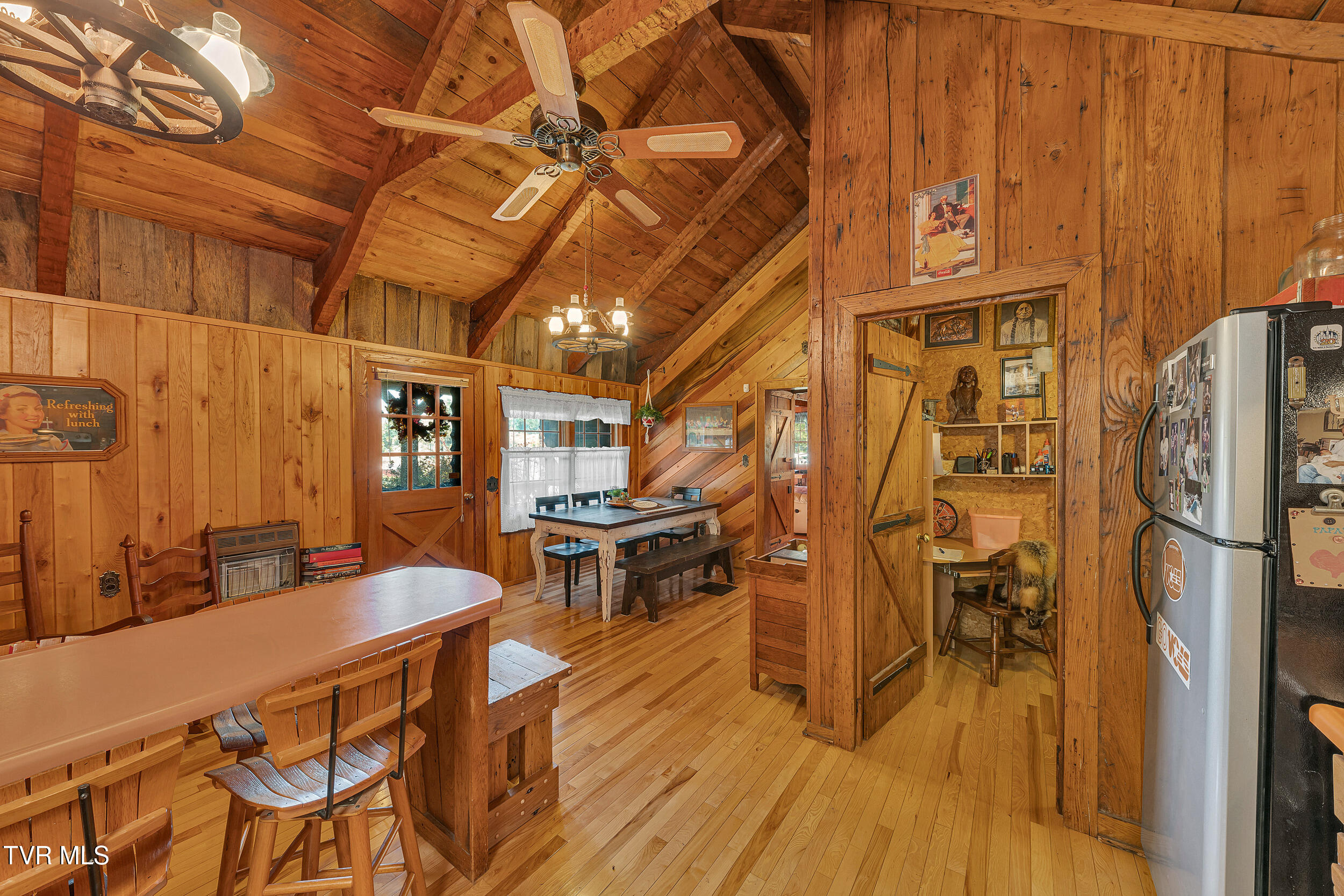 4379 Pine Orchard Road Butler, TN 37640 - Photo 19 of 57 11_31