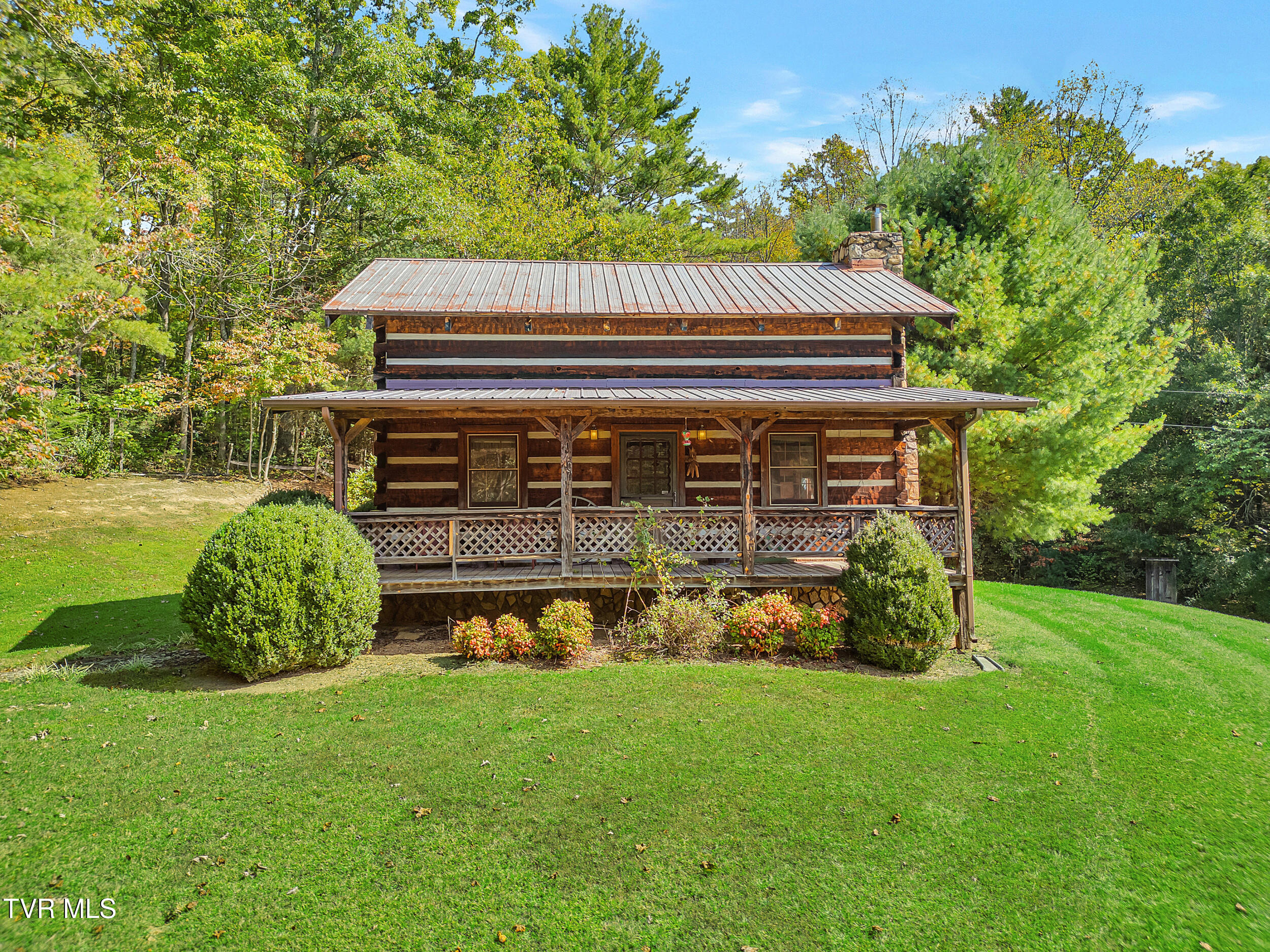 4379 Pine Orchard Road Butler, TN 37640 - Photo 2 of 57 1_02