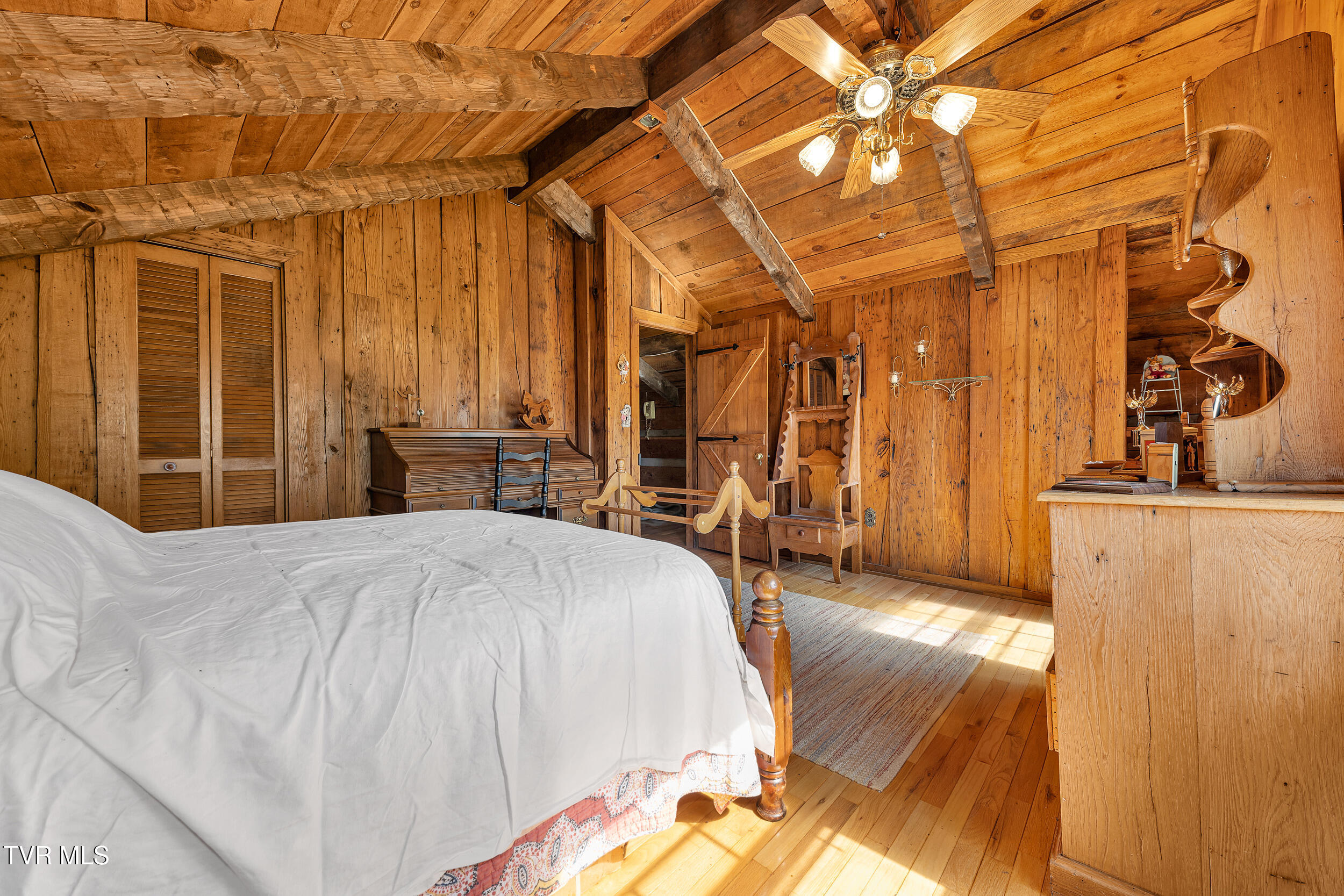 4379 Pine Orchard Road Butler, TN 37640 - Photo 29 of 57 25_45