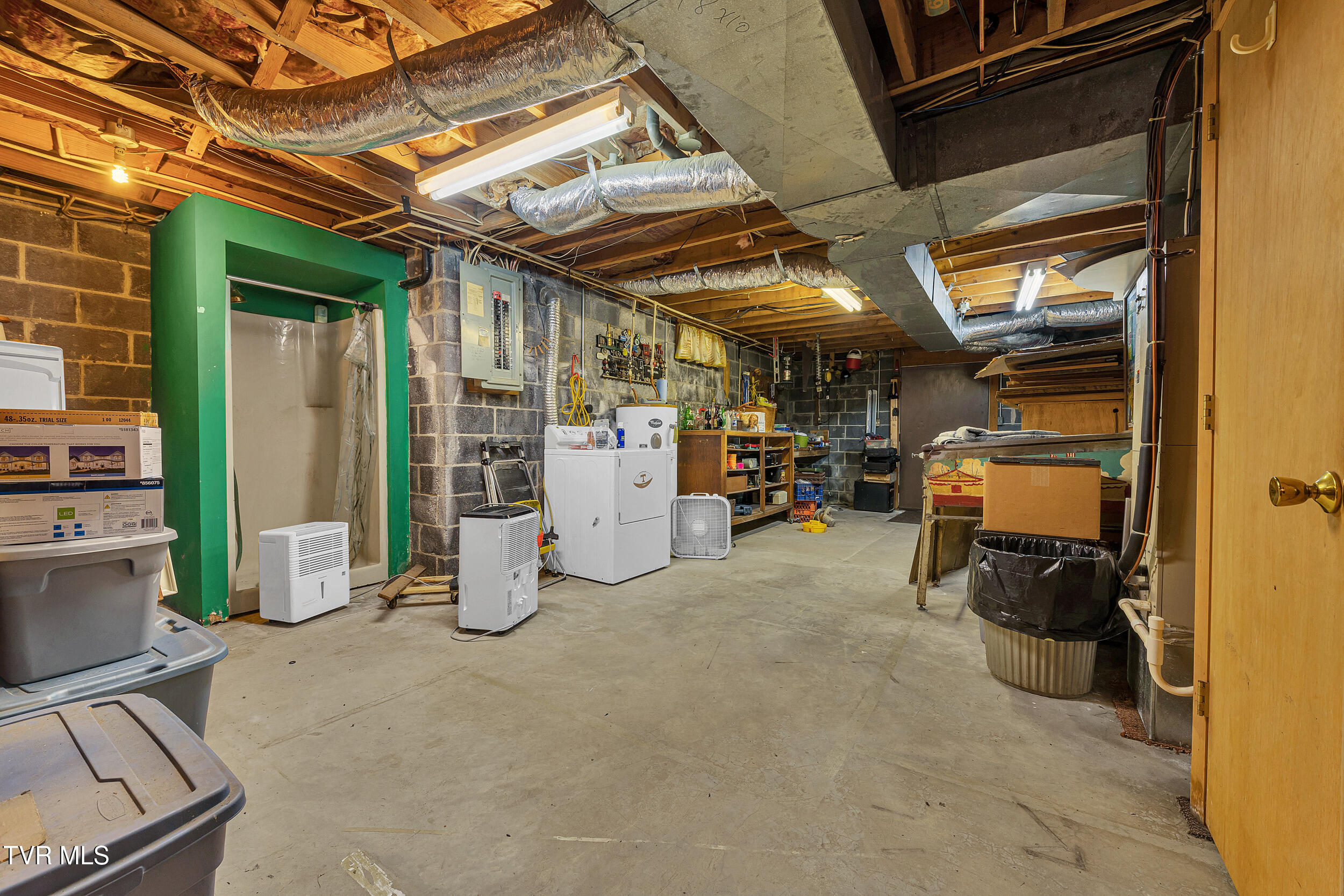 4379 Pine Orchard Road Butler, TN 37640 - Photo 31 of 57 28_48