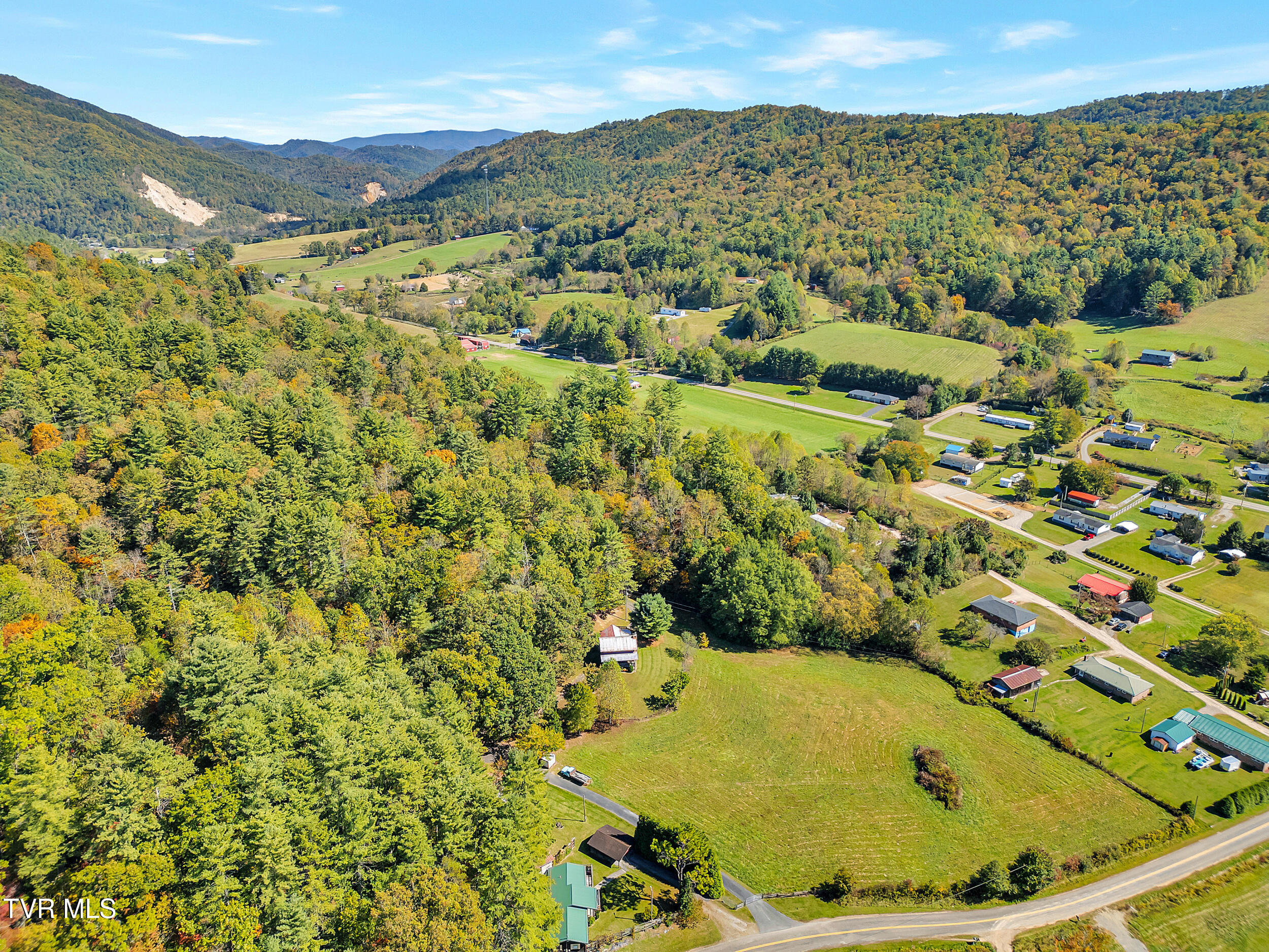 4379 Pine Orchard Road Butler, TN 37640 - Photo 49 of 57 51_09