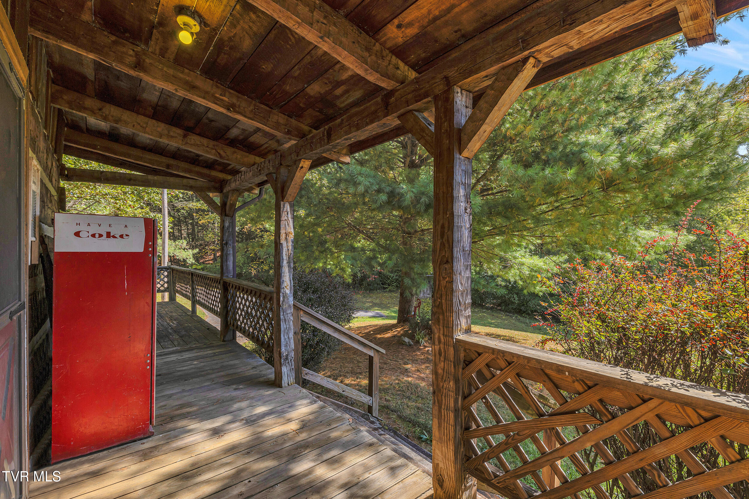 4379 Pine Orchard Road Butler, TN 37640 - Photo 53 of 57 33_54