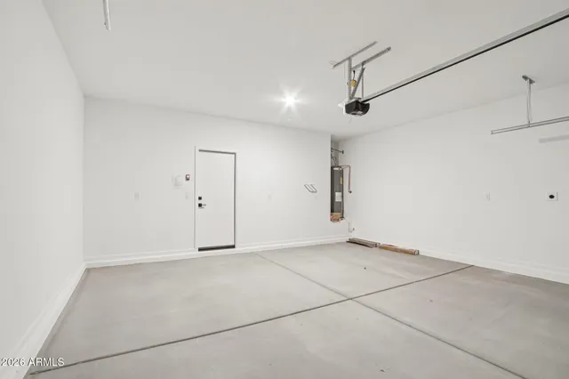 $2,195 | 18259 La Senda Drive West, Surprise, AZ 85387