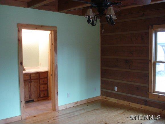 285 Log Cabin Ridge Marshall, NC 28753 - Photo 12 of 23 Gallery Image 12