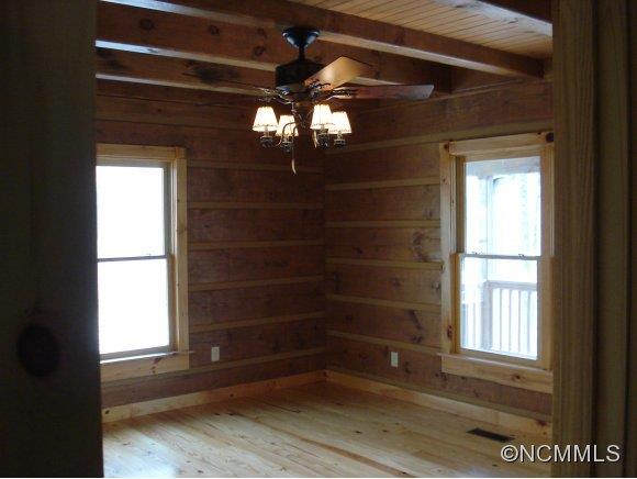 285 Log Cabin Ridge Marshall, NC 28753 - Photo 13 of 23 Gallery Image 13