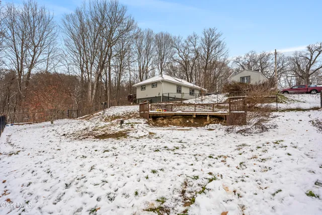 $215,000 | 11 Troy Street, Fort Johnson, NY 12070