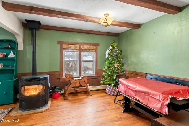 $215,000 | 11 Troy Street, Fort Johnson, NY 12070