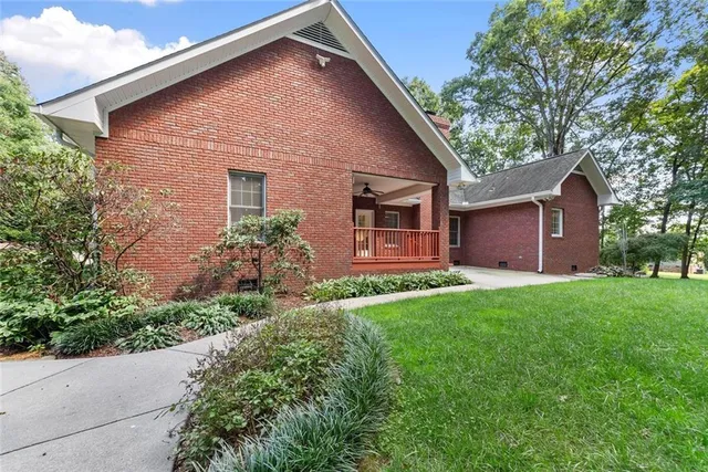 $650,000 | 6655 Windvane Point, Clermont, GA 30527