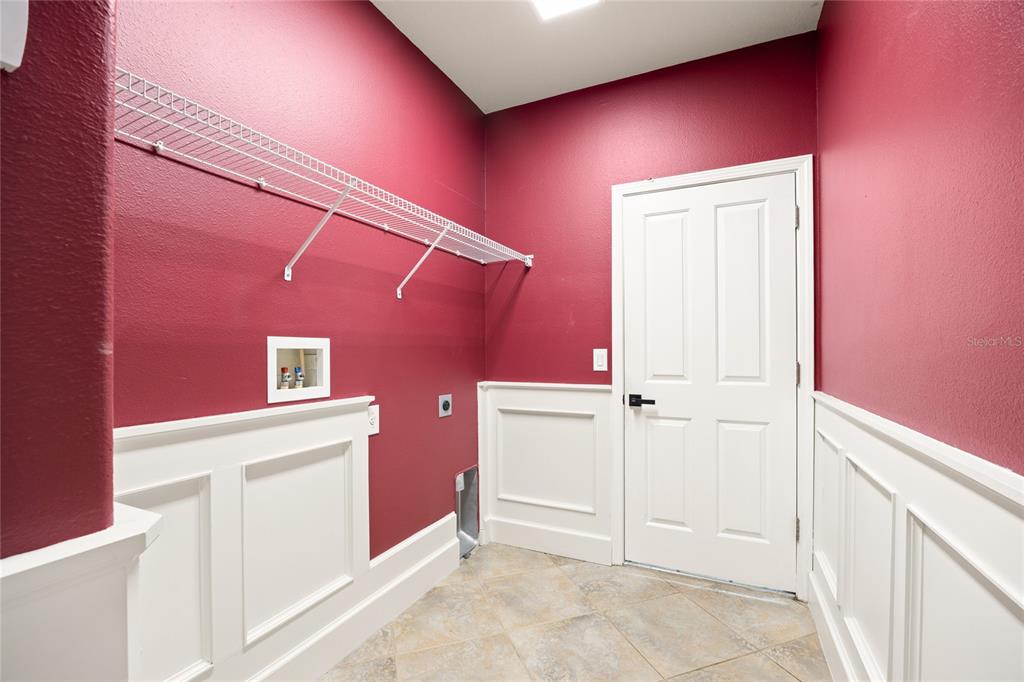 13413 Mandalay Place Spring Hill, FL 34609 - Photo 29 of 46 a view of a hallway