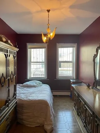 $1,899,000 | 6314 24th Avenue | Mapleton