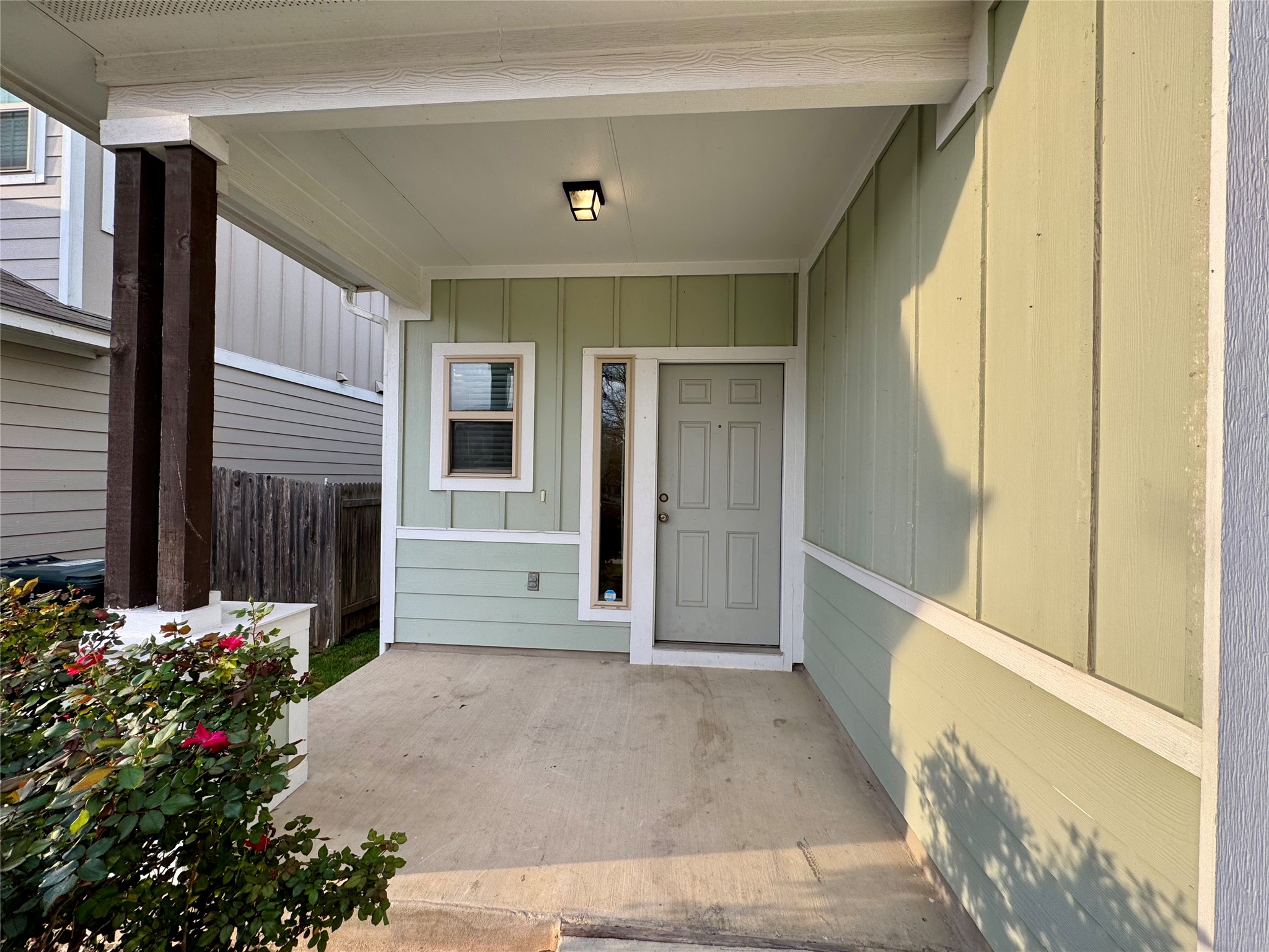 219 Wapiti Road Buda, TX 78610 - Photo 2 of 24 Doorway to property