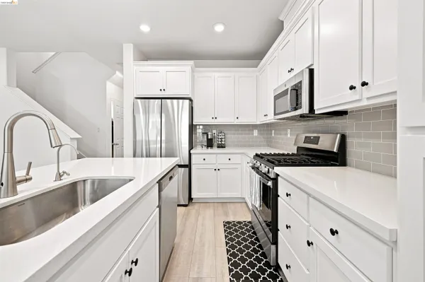 $599,999 | 59 Autumn Lane, Pittsburg, CA 94565