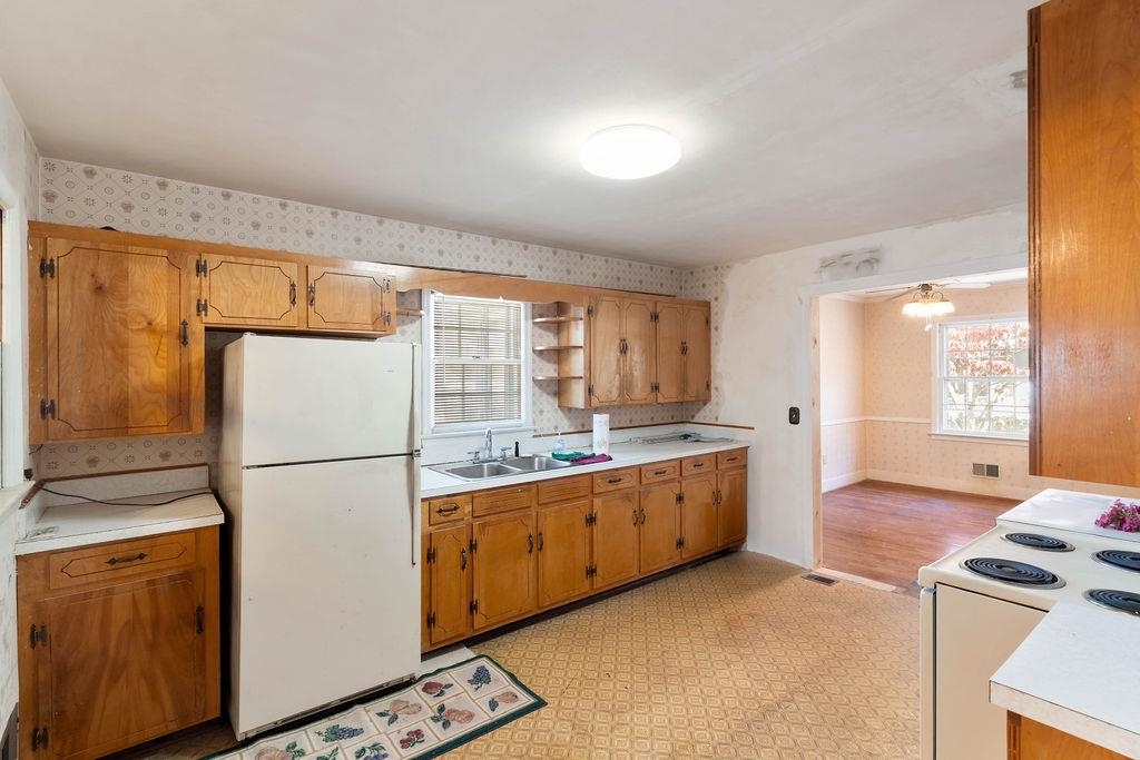 181 Highway 150 Pacolet, SC 29372 - Photo 10 of 35