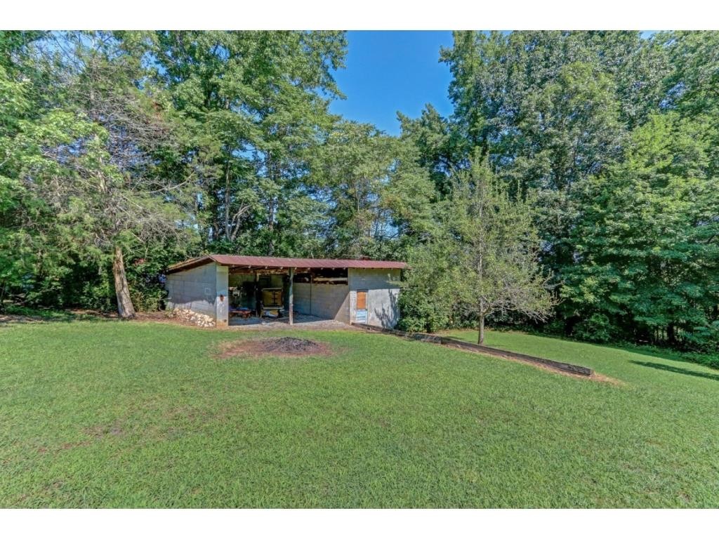 253 Cherry Grove Road Reidsville, NC 27320 - Photo 21 of 24 Gallery Image 21