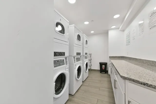 $1,495 | 64 Market Street, Unit 207, Lynn, MA 01901