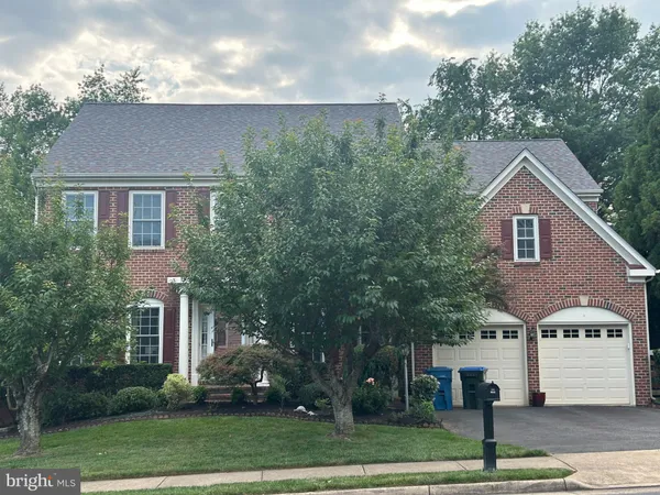 $4,800 | 2944 Edgelea Road, Vienna, VA 22181