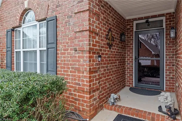 $325,000 | 132 Sterling Point Court, Winston-Salem, NC 27104