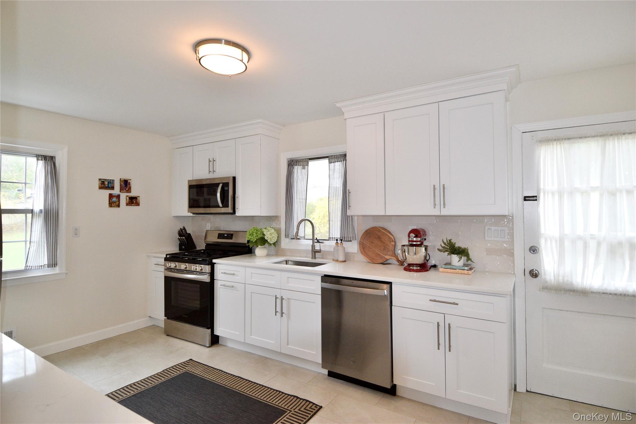 1131 Dobbs Ferry Road White Plains, NY 10607 - Photo 6 of 26