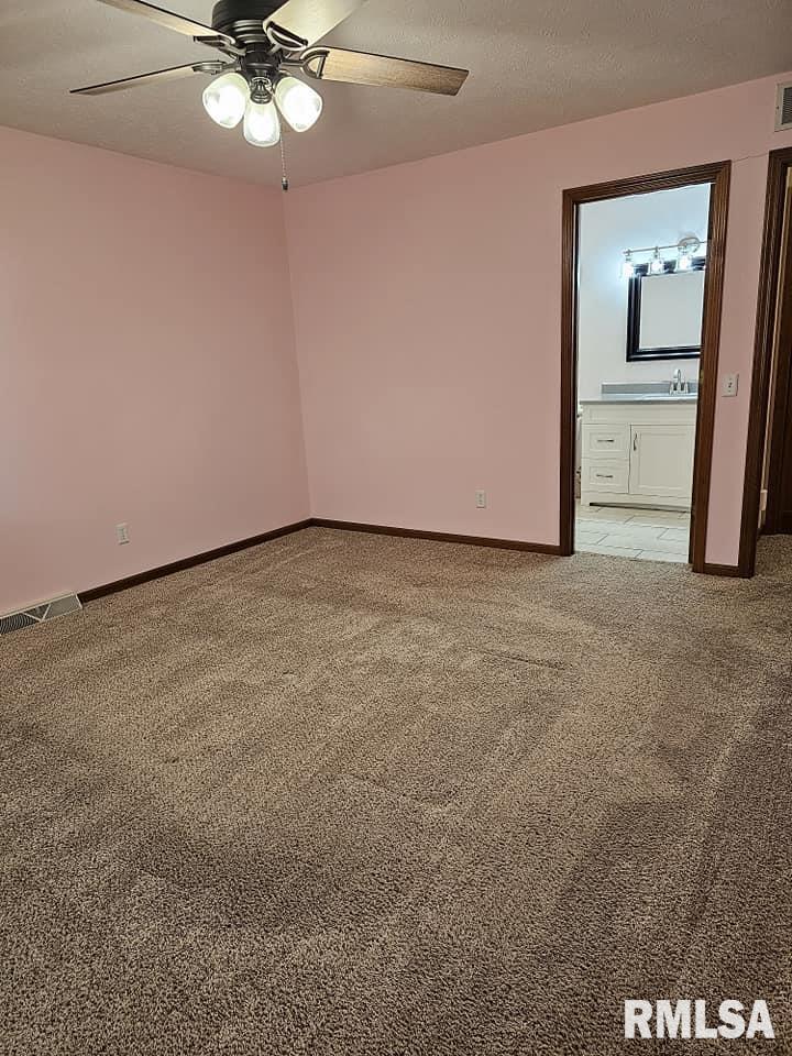 2414 Checkerberry Lane Springfield, IL 62711 - Photo 11 of 20