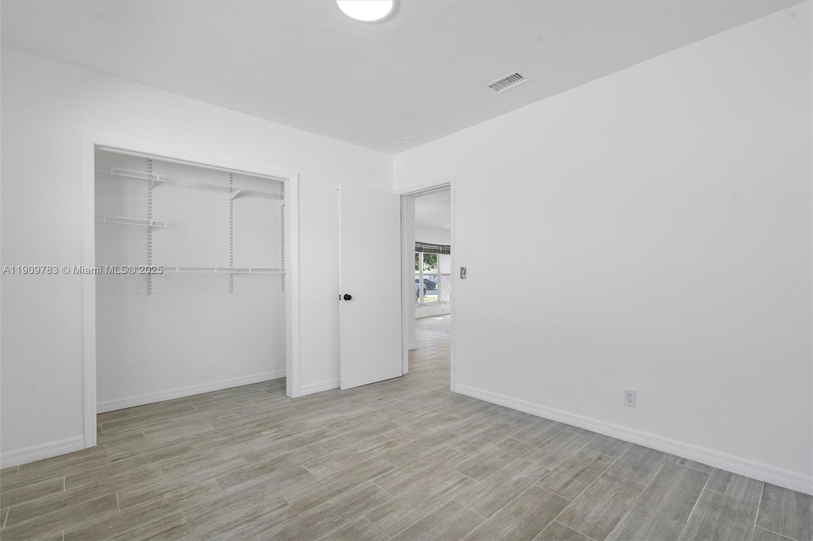 4309 Jackson Street Hollywood, FL 33021 - Photo 21 of 39 a view of an empty room