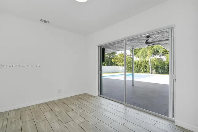 a view of empty room with window